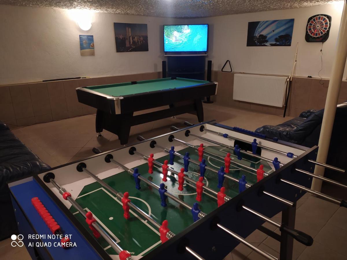 Nikolux Apartman Гайдусобосло Екстер'єр фото