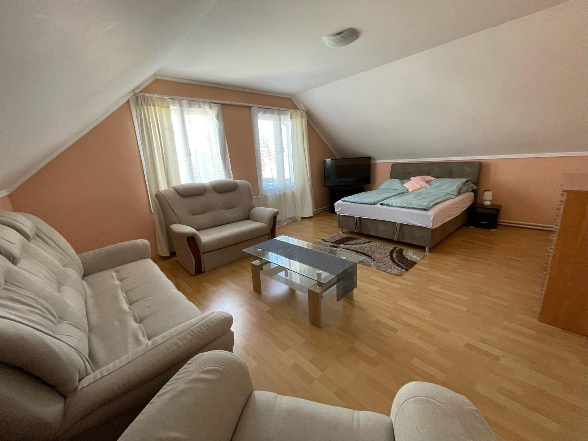 Nikolux Apartman Гайдусобосло Екстер'єр фото