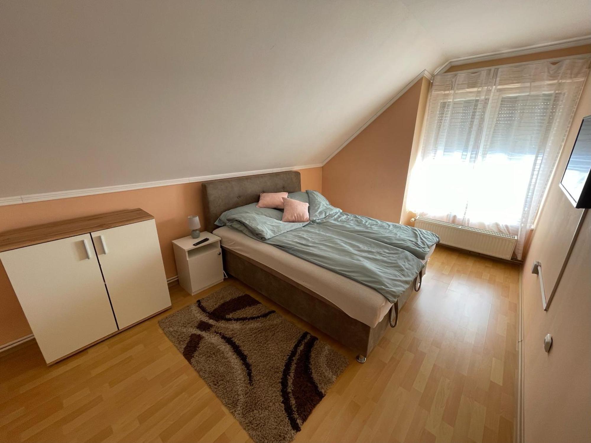 Nikolux Apartman Гайдусобосло Екстер'єр фото