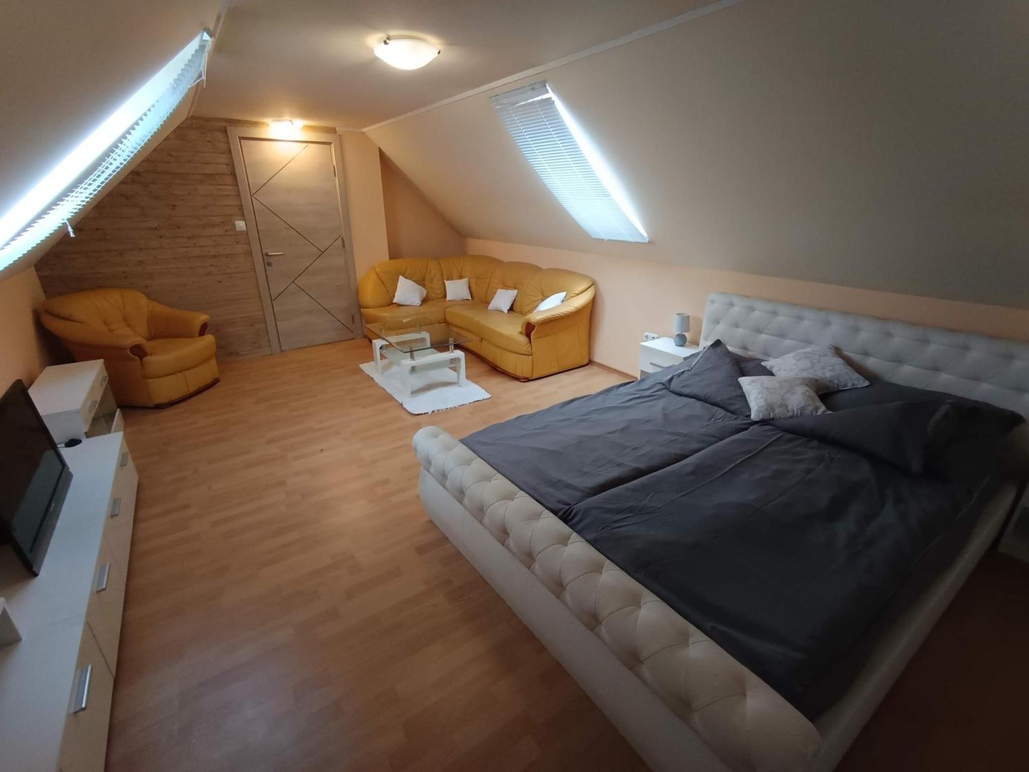 Nikolux Apartman Гайдусобосло Екстер'єр фото
